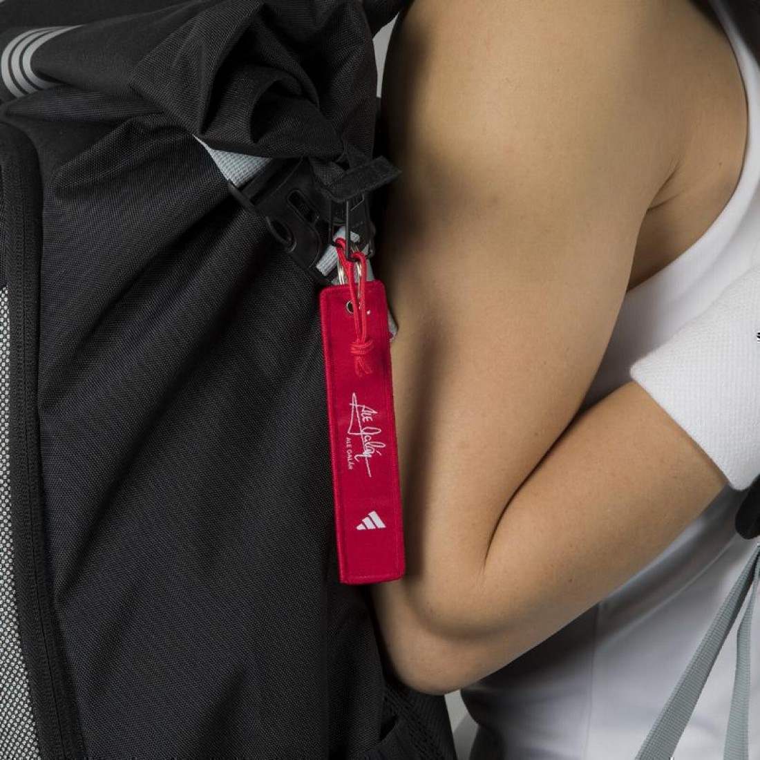 Mochila Adidas Ale Galan Multigame 3.4 Negro Rojo - Imagen 8